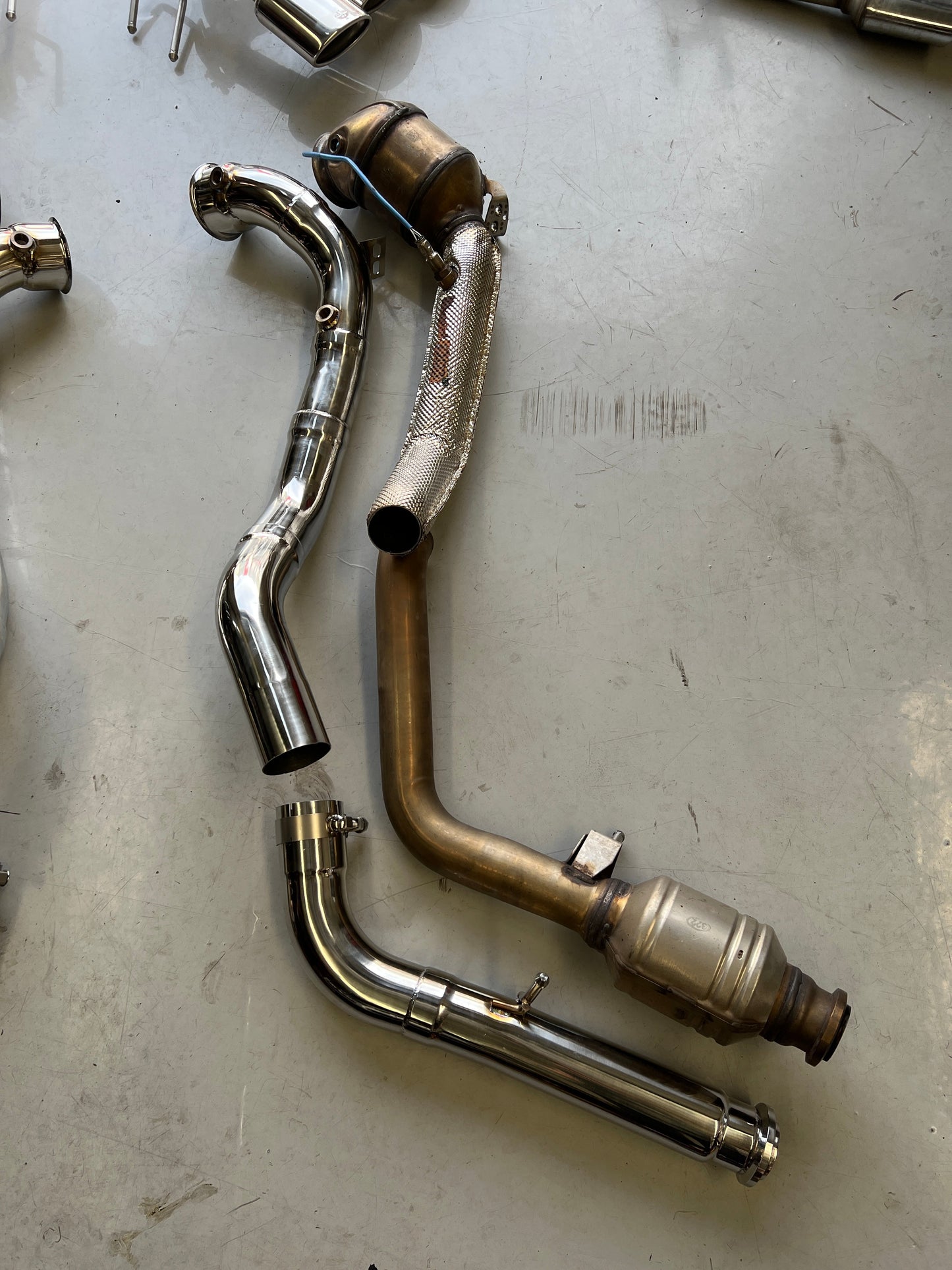 2020-2022 Mercedes G63  -Downpipes
